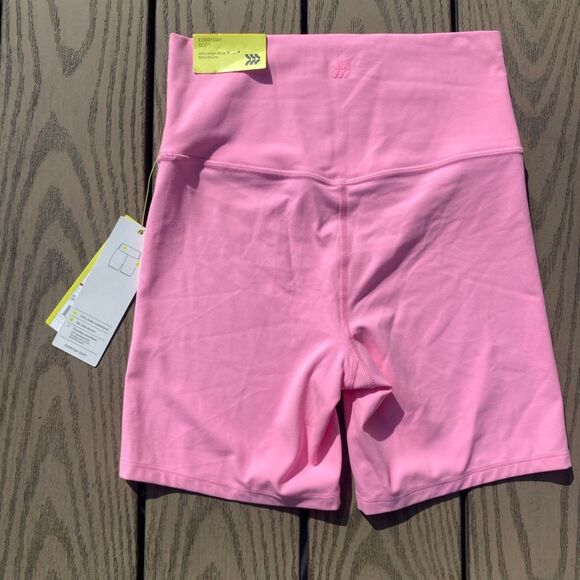 NWT all in motion target small baby pink biker shorts ultra high rise - Picture 4 of 7